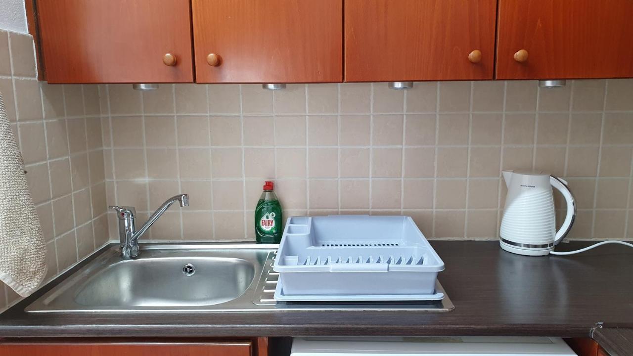 Peaceful Apartment With Double Bed - Oak Breeze 파포스 외부 사진