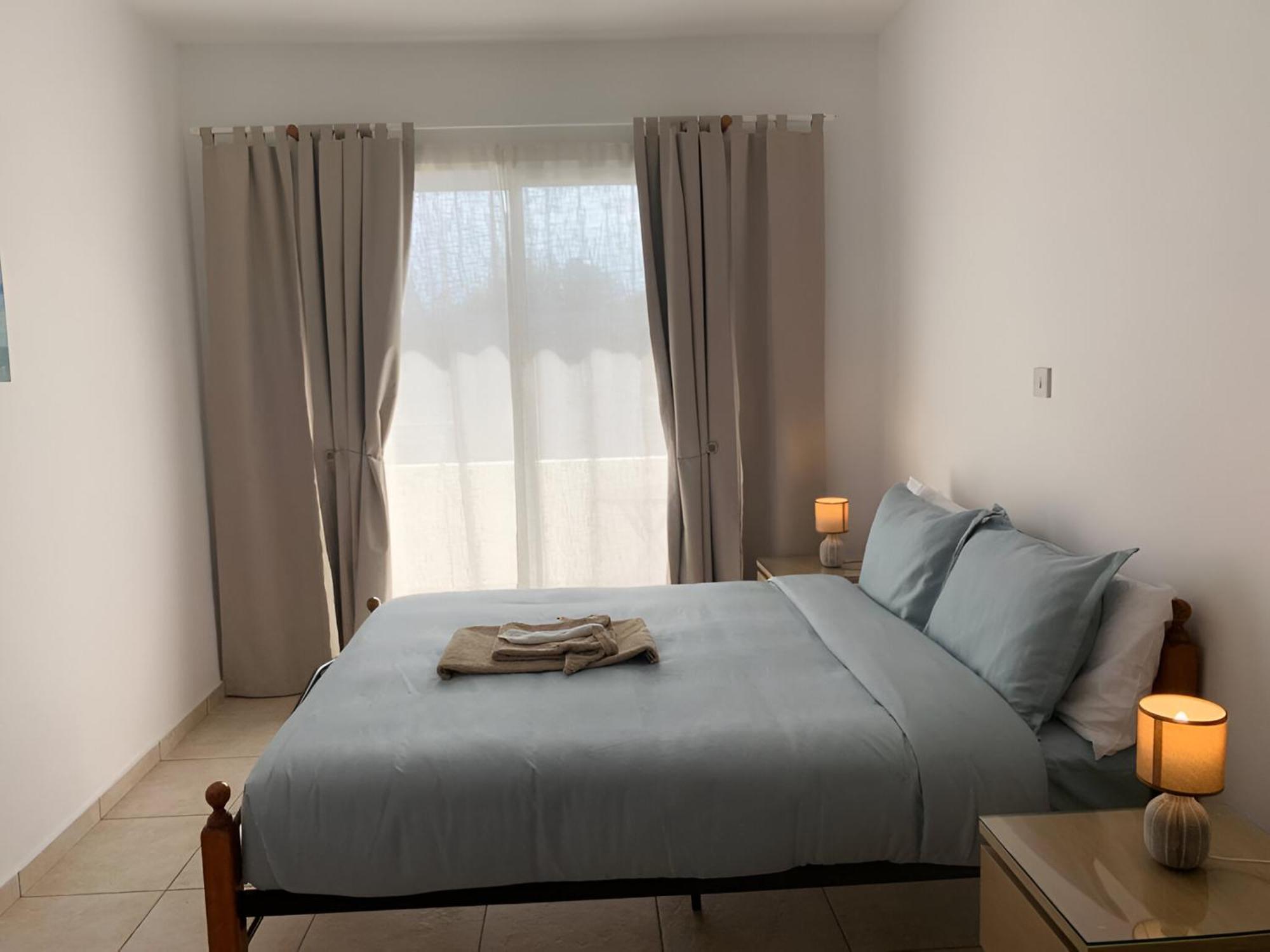 Peaceful Apartment With Double Bed - Oak Breeze 파포스 외부 사진